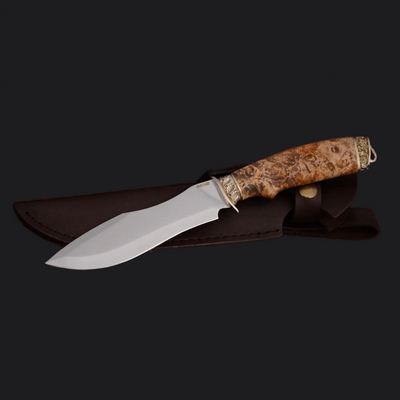 Precision-crafted hunting knives