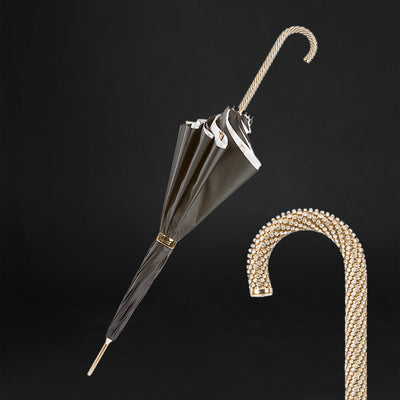 Compact travel umbrella for women